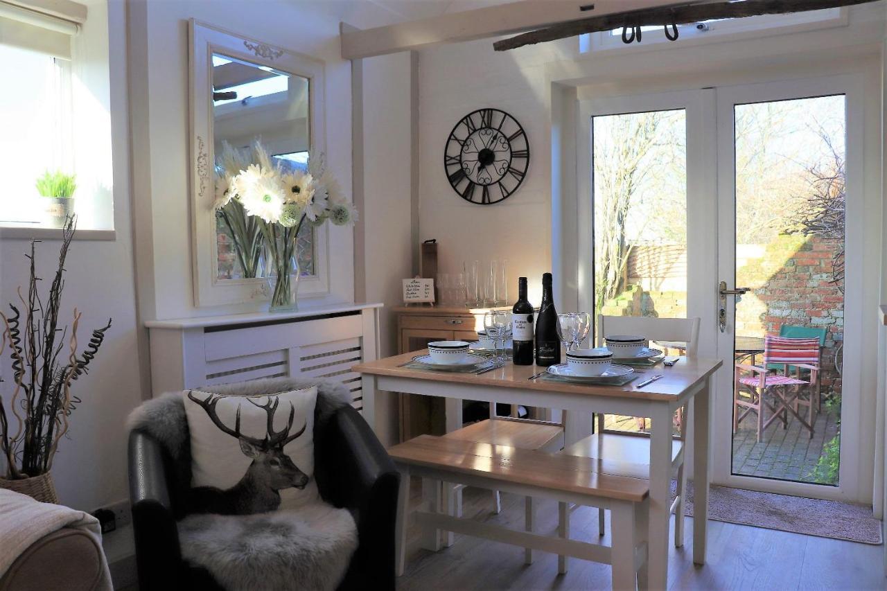 Beautiful Barn Conversion, 3 Bed, Hot Tub, Sauna, Gym, Enclosed Garden 라이드 외부 사진